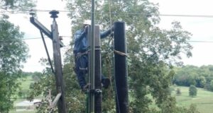 Poste con polímero reforzado de fibra FRP modular para instaladores