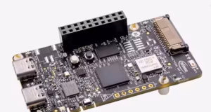 Kit de evaluación KITPSE84AITOBO1 PSOC Edge E84 con IA